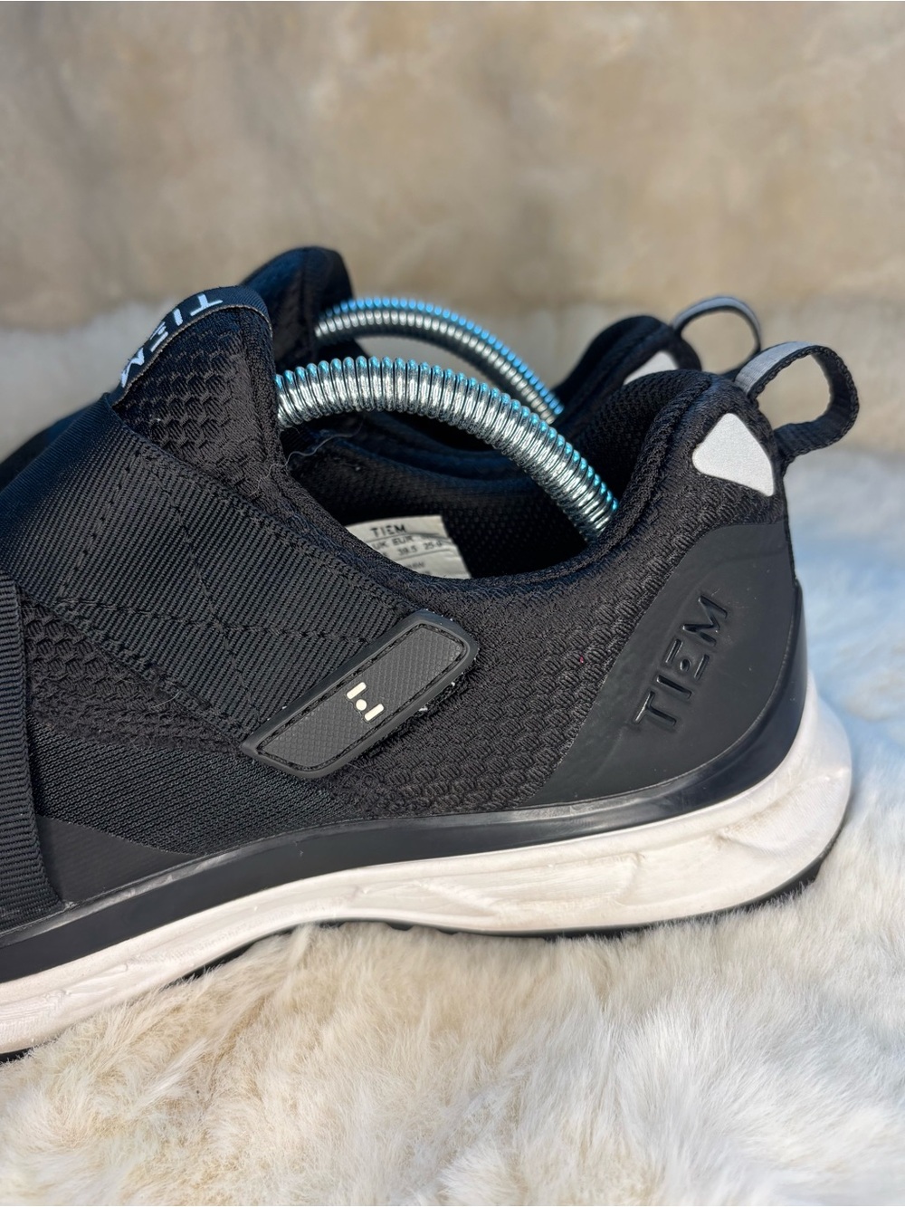 TIEM Slipstream Black Indoor Cycling Shoes SPD Compatible Women's 8.5 - Picture 3 of 12